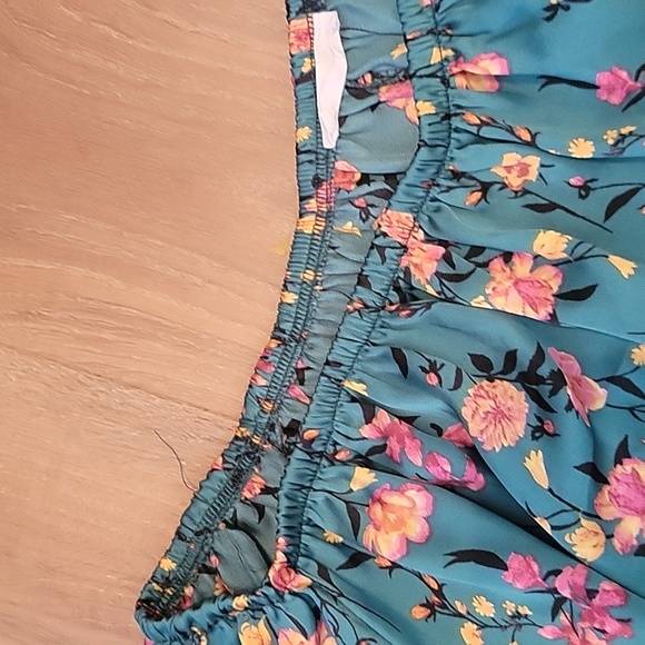 First Love Plus Size 3X Green Floral Top - Picture 5 of 6